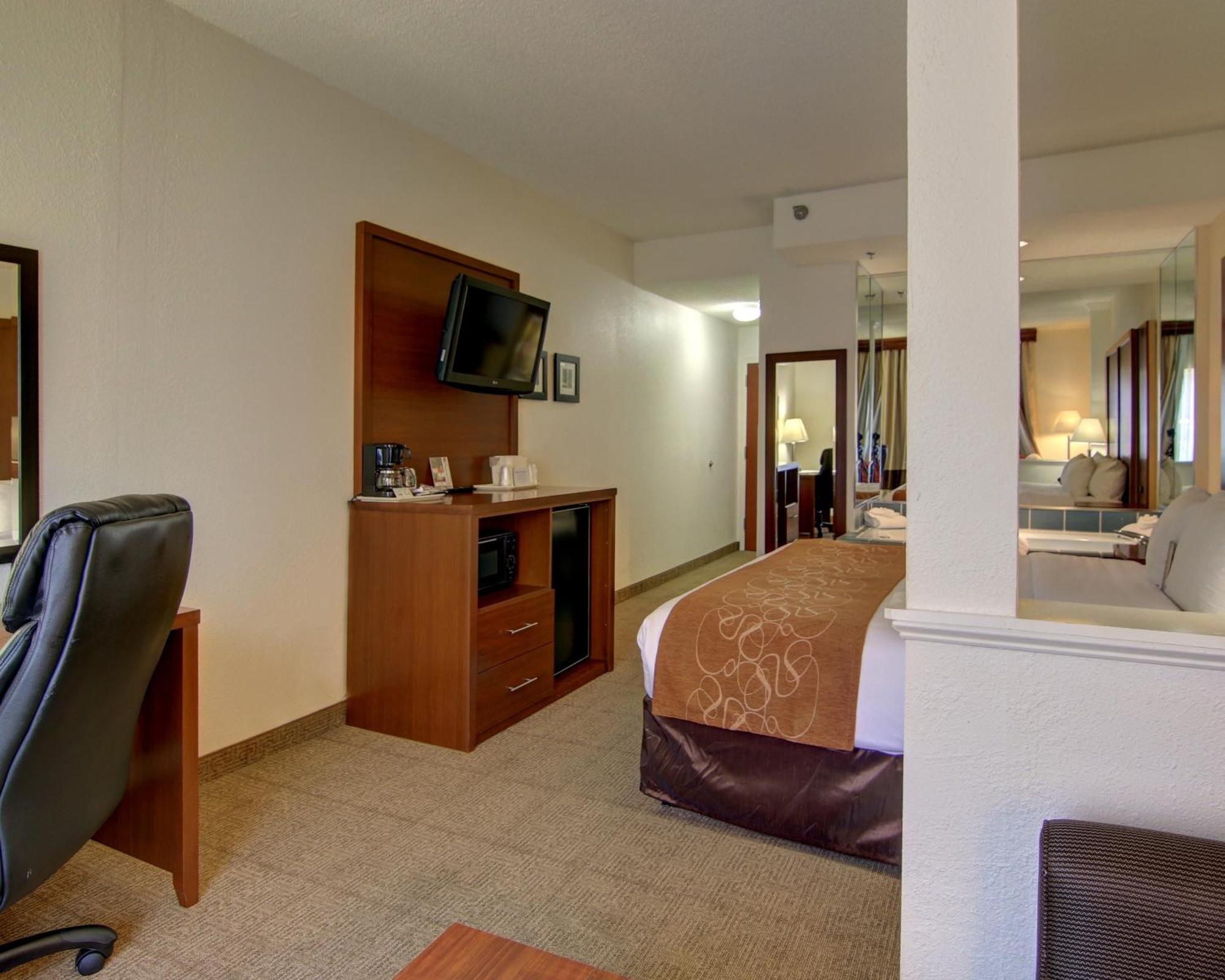 Comfort Suites Cumming-Atlanta Near Northside Hospital Forsyth Habitación foto